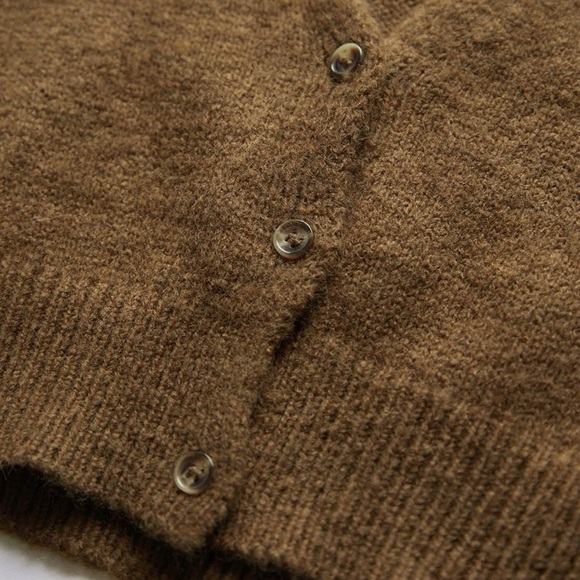 Commense CROPPED CARDIGAN WITH COLLAR - Picture 2 of 3